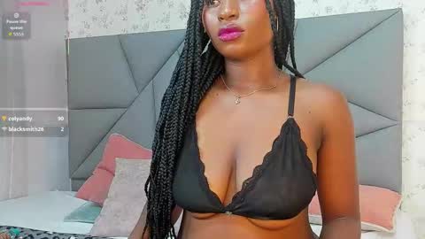 Snapshot of liz_ortega30 chatting on 10.29.25 liza online show from 10.29.25