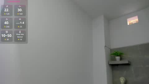 Snapshot of liz_ortega30 chatting on 02.14.26 liza online show from 02.14.26