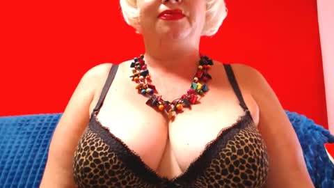 Snapshot of lizabrazzer chatting on 07.24.26 LizaBrazzer online show from 07.24.26