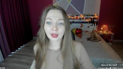 Snapshot of lizaghost chatting on 10.25.25 Girl next door online show from 10.25.25