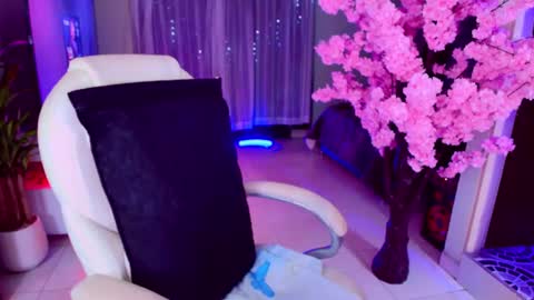 Snapshot of lizagothdoll chatting on 10.07.25 Liza Goth online show from 10.07.25