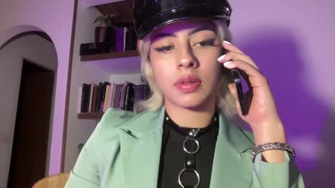 Lizeth online show from 02.13.25