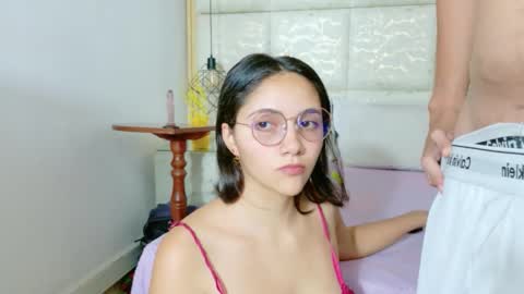 Snapshot of lizandjuan chatting on 10.15.25 lizANDjuan online show from 10.15.25