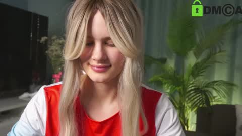 Snapshot of lizbethcoll chatting on 01.10.25 Sunnheart online show from 01.10.25