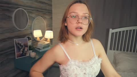 Lizbeth or Lizzy online show from 12.14.24