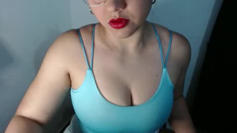 Snapshot of lizbodu chatting on 10.05.25 Lizze Bodu 3 online show from 10.05.25