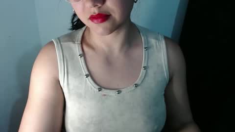 Snapshot of lizbodu chatting on 10.08.25 Lizze Bodu 3 online show from 10.08.25