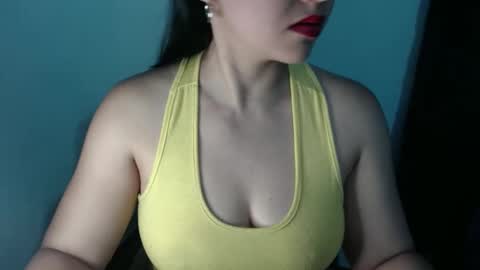 Snapshot of lizbodu chatting on 10.13.25 Lizze Bodu 3 online show from 10.13.25