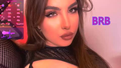 Snapshot of lizyy_baby chatting on 11.25.25 Lizzy online show from 11.25.25