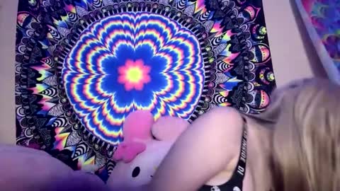 Snapshot of lizz44887 chatting on 02.13.25 Lizz online show from 02.13.25