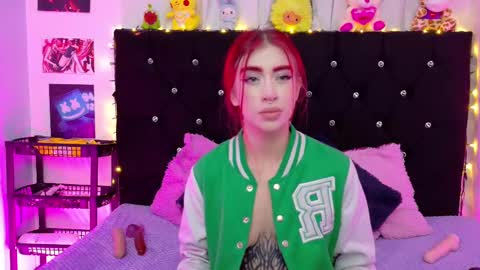 Snapshot of lizz_bela1 chatting on 10.05.25 Lizz online show from 10.05.25