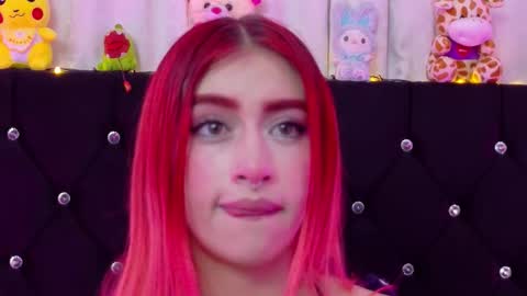 Snapshot of lizz_bela1 chatting on 10.17.25 Lizz online show from 10.17.25