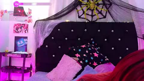 Snapshot of lizz_bela1 chatting on 10.24.25 Lizz online show from 10.24.25