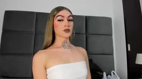 lizz_luna online show from 09.30.25