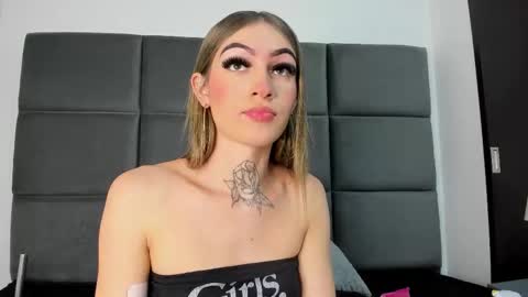 lizz_luna online show from 10.16.25