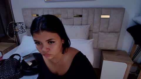 Lizz  online show from 12.02.25