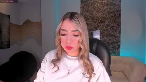 Lizz online show from 11.14.25