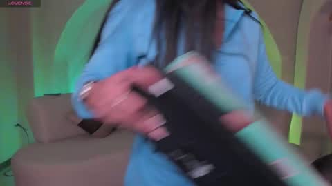 Snapshot of lizzhamilton_ chatting on 09.30.25 Lizzi online show from 09.30.25