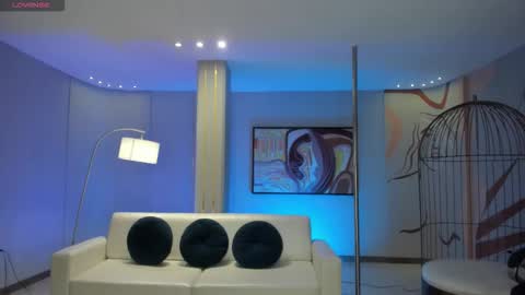 Snapshot of lizzhamilton_ chatting on 10.28.25 Lizzi online show from 10.28.25