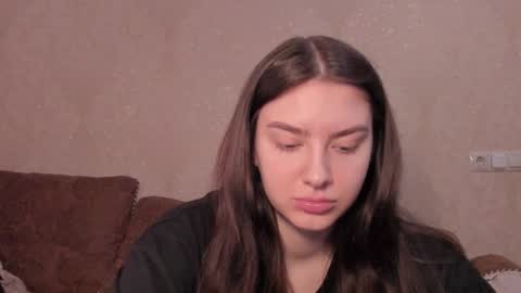 lizzi_muur online show from 02.10.26