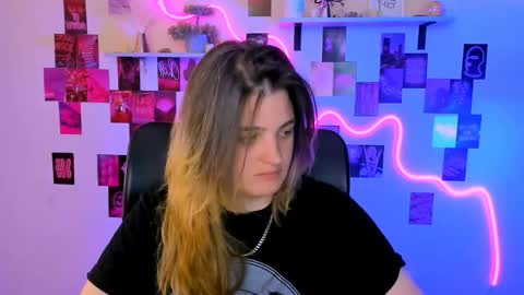 lizzie_boom online show from 05.10.26