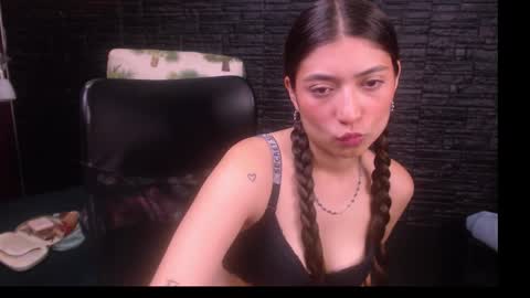 Lizzie online show from 10.06.25