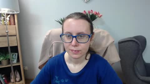 Lizzy online show from 04.21.26