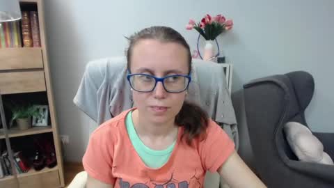 Snapshot of lizzy_sparkle chatting on 06.03.26 Lizzy online show from 06.03.26