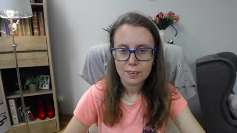 Snapshot of lizzy_sparkle chatting on 06.08.26 Lizzy online show from 06.08.26
