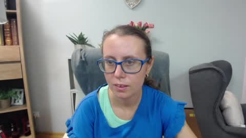 Snapshot of lizzy_sparkle chatting on 07.23.26 Lizzy online show from 07.23.26