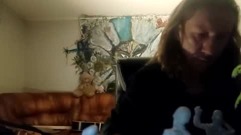 lkonig504475 online show from 10.21.25