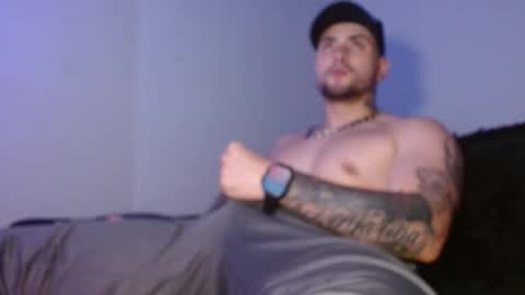 lliamm 2 online show from 10.11.25