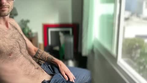 Snapshot of lmoney2011 chatting on 10.02.25 lmoney2011 online show from 10.02.25