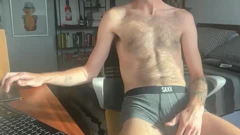 Snapshot of lmoney2011 chatting on 10.23.25 lmoney2011 online show from 10.23.25