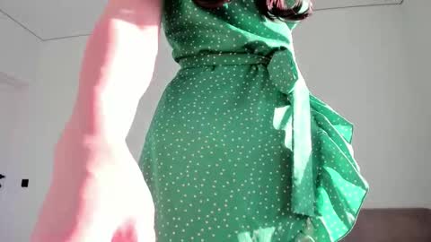 Snapshot of lo_onthe chatting on 02.26.26 Emi online show from 02.26.26