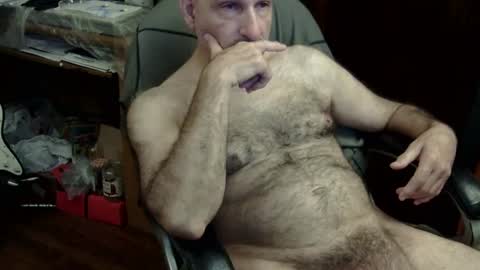 Snapshot of loades182025 chatting on 09.27.25 loades182025 online show from 09.27.25