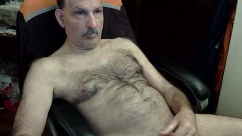 Snapshot of loades182025 chatting on 10.25.25 loades182025 online show from 10.25.25