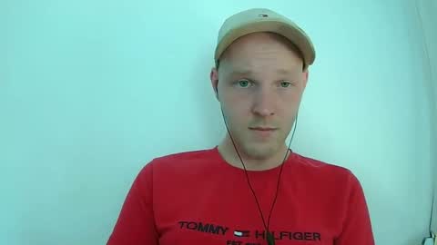 Snapshot of lobert96 chatting on 09.11.25 lobert96 online show from 09.11.25