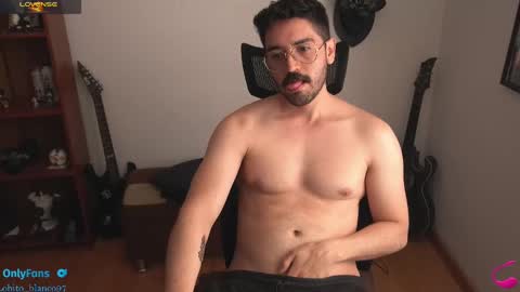 Lobito blanco Thefckingwolf main account online show from 10.03.25