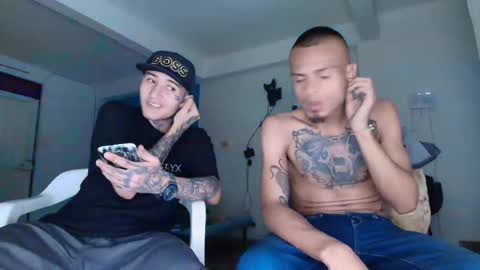 Snapshot of lobo_cockk chatting on 10.06.25 edwin online show from 10.06.25