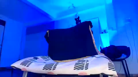 Snapshot of lobo_cockk chatting on 10.09.25 edwin online show from 10.09.25