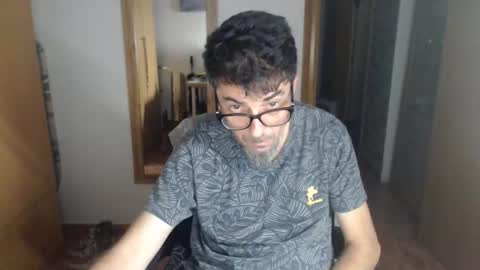 Snapshot of lobosolitario73 chatting on 09.30.25 lobosolitario73 online show from 09.30.25