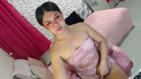 Snapshot of lobotara69 chatting on 02.15.25 Thea online show from 02.15.25