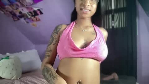 Snapshot of locsoffun chatting on 12.27.24 Dashaa online show from 12.27.24