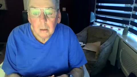 Snapshot of loebet chatting on 02.09.25 Loebet online show from 02.09.25