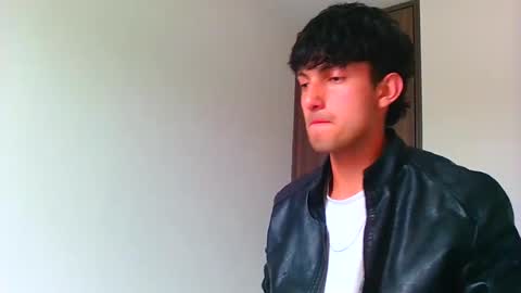 logaan_grey online show from 01.03.25