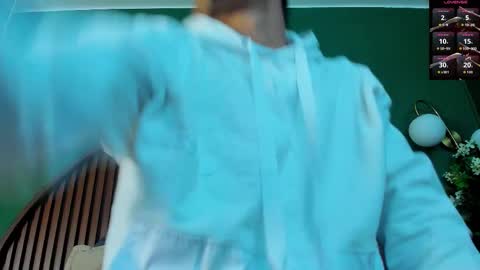 Snapshot of logan_griffin chatting on 11.02.25 logan_griffin online show from 11.02.25