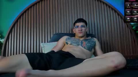 Snapshot of logan_griffin chatting on 11.07.25 logan_griffin online show from 11.07.25