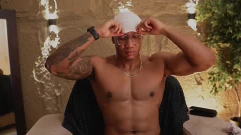 logan_varela online show from 11.25.25