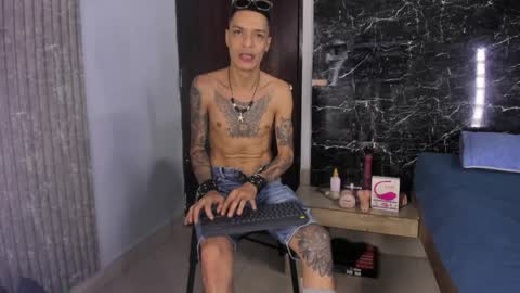 Snapshot of logan_wollff chatting on 04.07.26 logan_wollff online show from 04.07.26